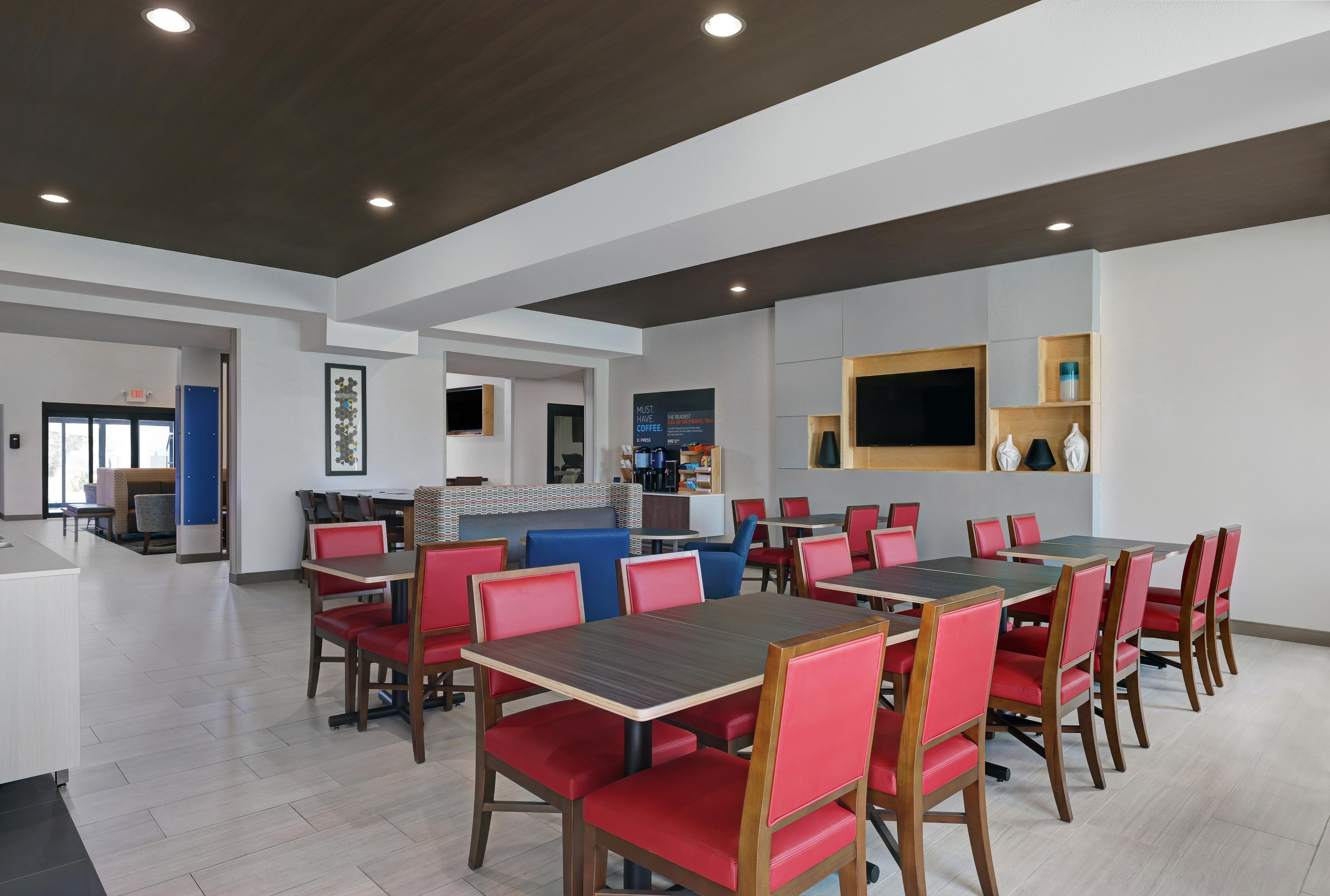 Holiday Inn Express Newport By Ihg Dış mekan fotoğraf