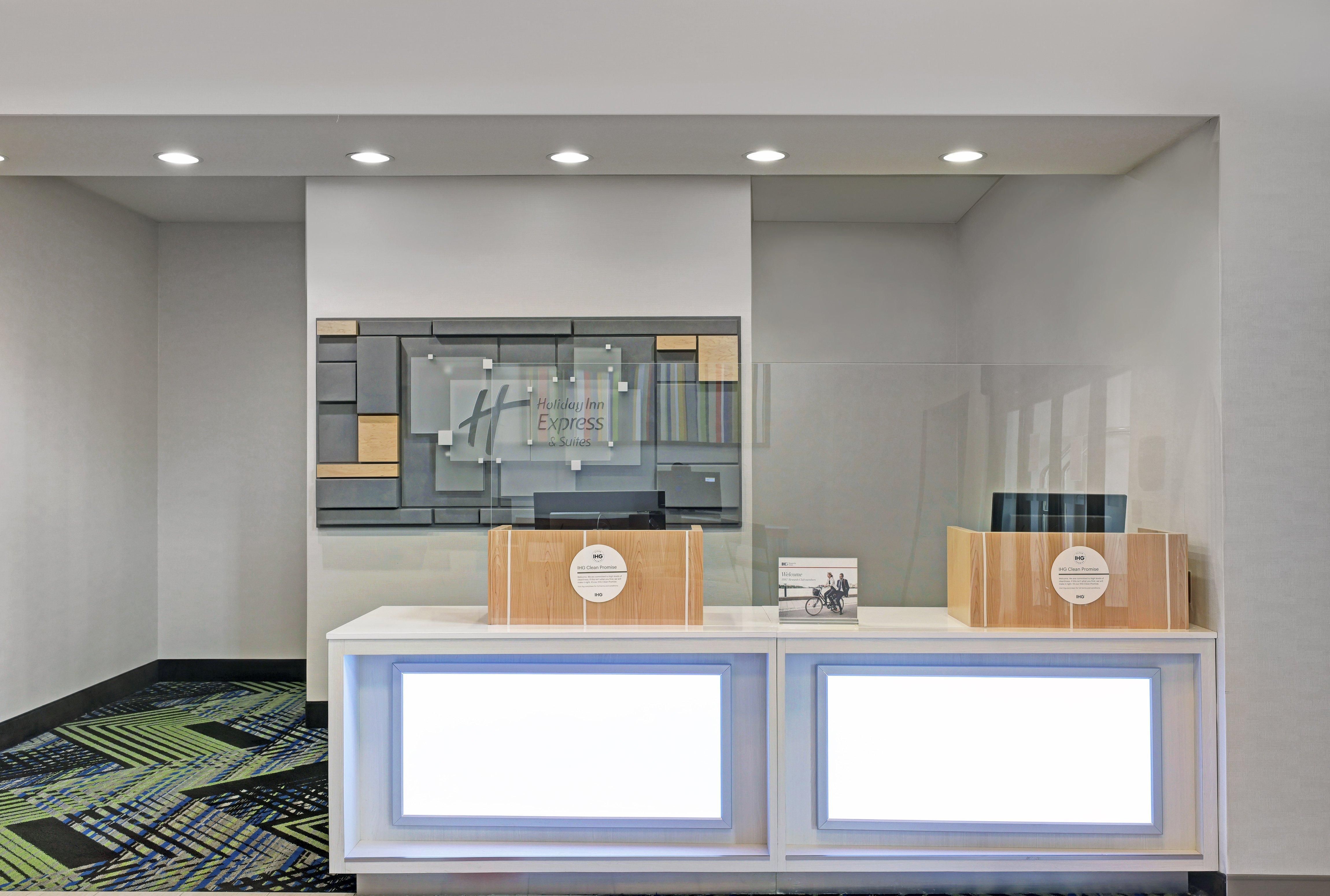 Holiday Inn Express Newport By Ihg Dış mekan fotoğraf