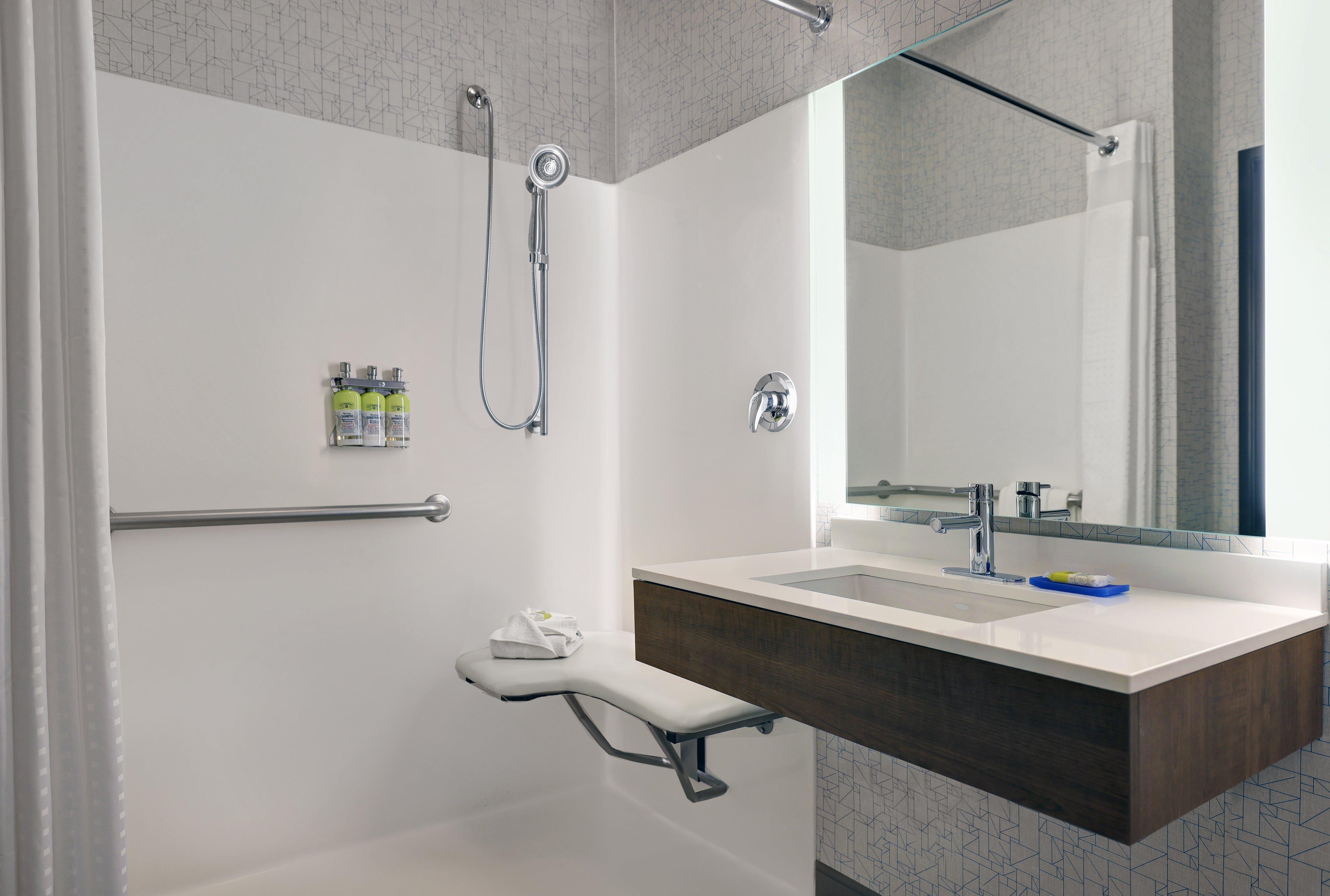 Holiday Inn Express Newport By Ihg Dış mekan fotoğraf