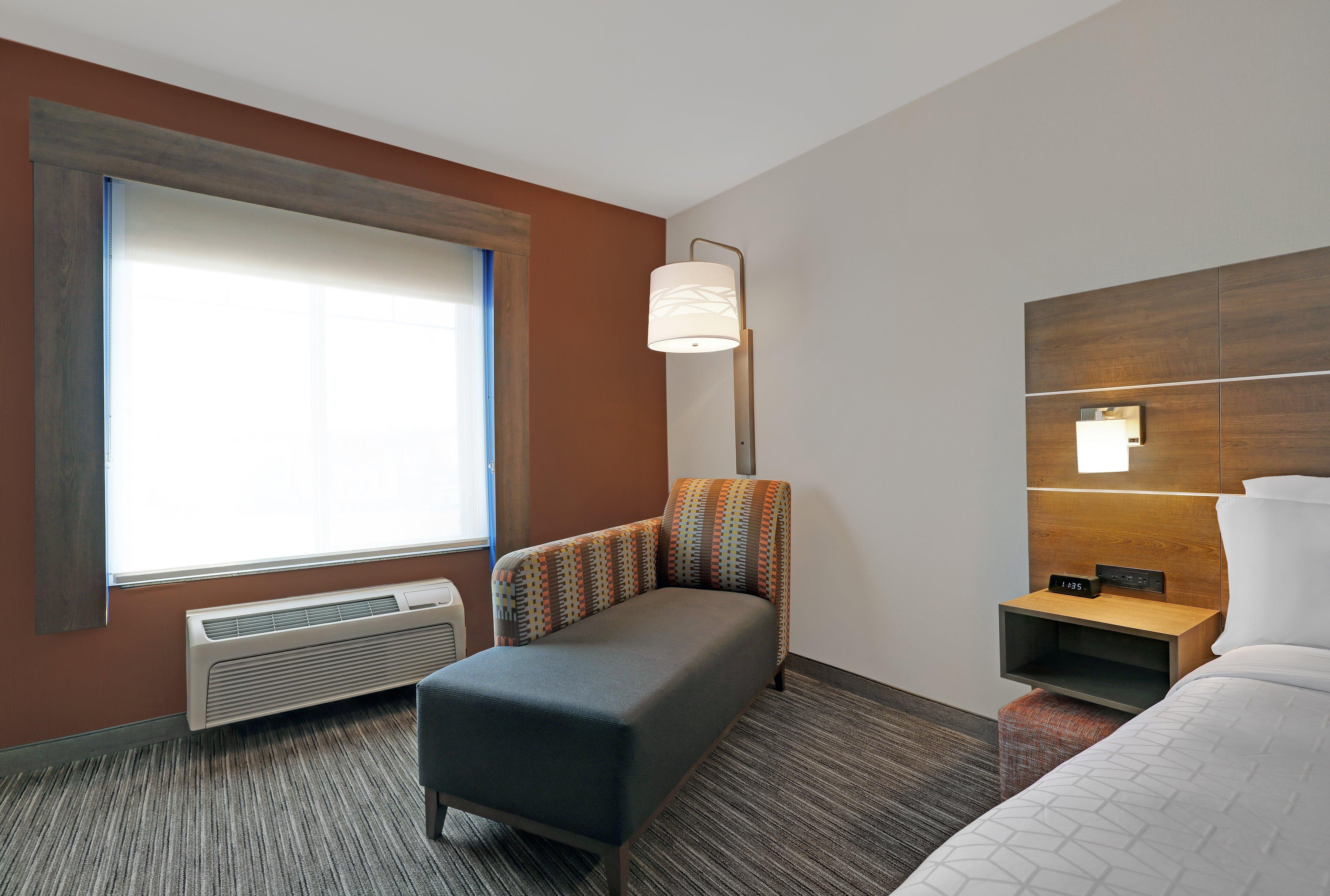 Holiday Inn Express Newport By Ihg Dış mekan fotoğraf