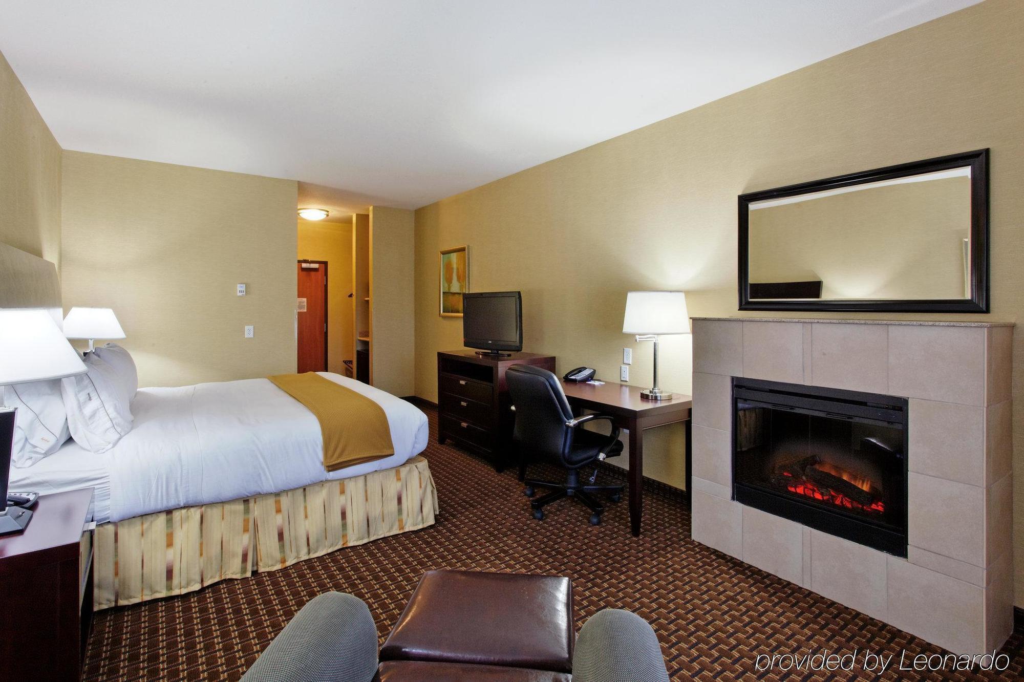 Holiday Inn Express Newport By Ihg Dış mekan fotoğraf