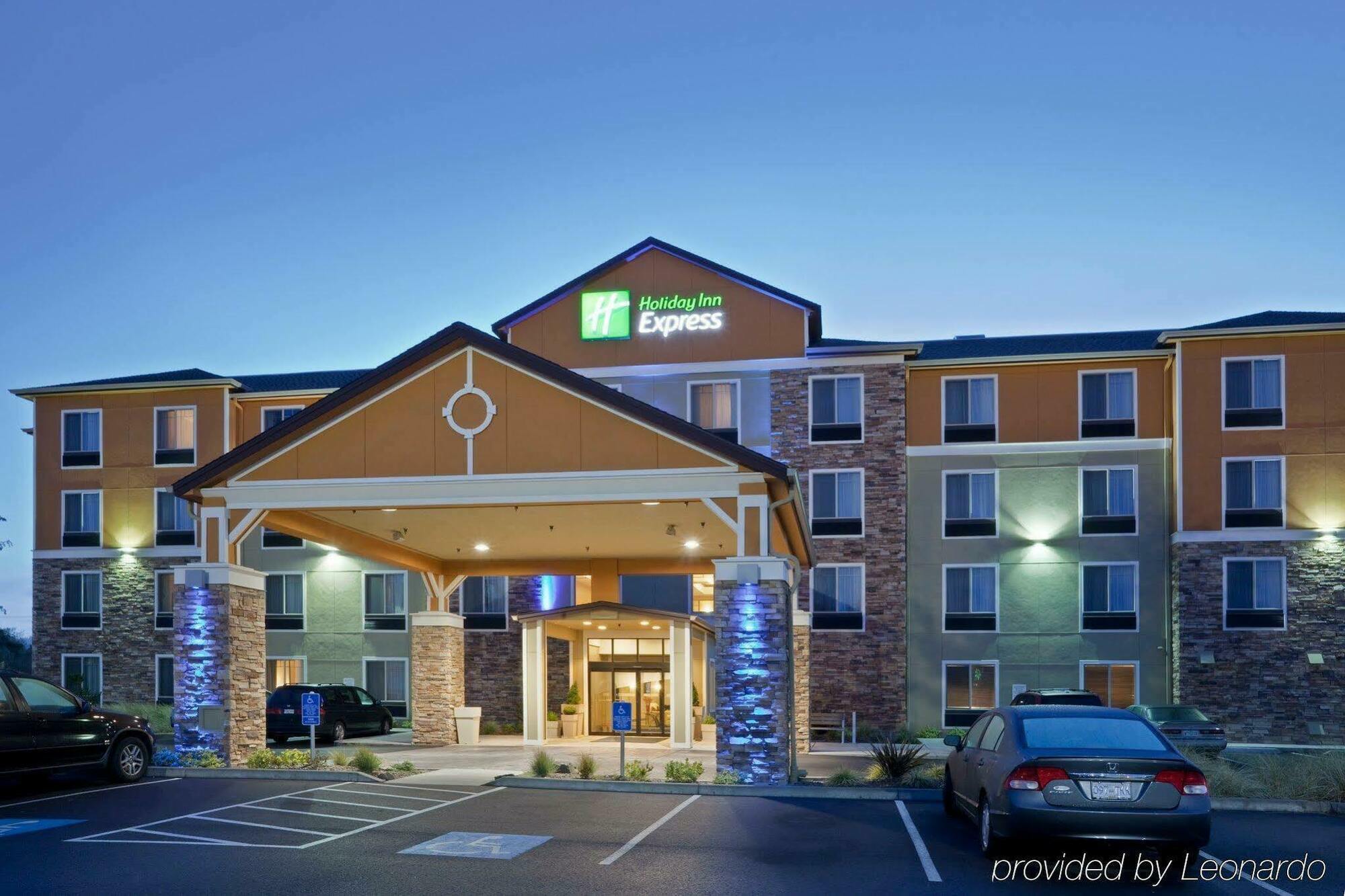 Holiday Inn Express Newport By Ihg Dış mekan fotoğraf