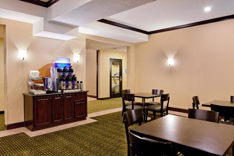 Holiday Inn Express Newport By Ihg Dış mekan fotoğraf